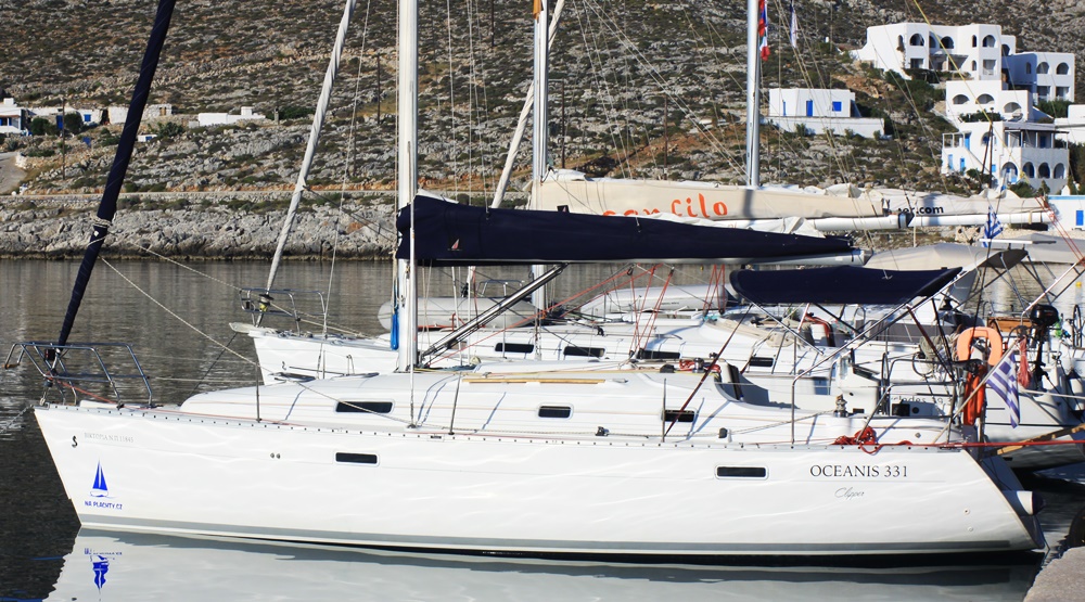 Plachetnici Victoria si můžete pronajmout i na klasický charter. Bude to báječná dovolená na lodi v Řecku.